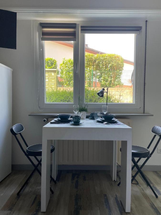Dnn - Stylish Studio - Free Wifi, Netflix And Parking - Min Away To Basel And Airport - Dishwasher, Washing Machine Saint-Louis  Exteriör bild